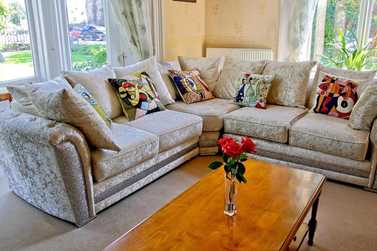 Holcombe House Guest House ลันดิดโน ภายนอก รูปภาพ